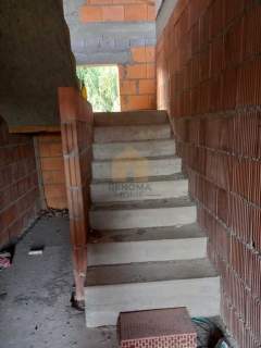 Dom stan surowy 125 m2 /Hala 150m2/Działka 38 arów