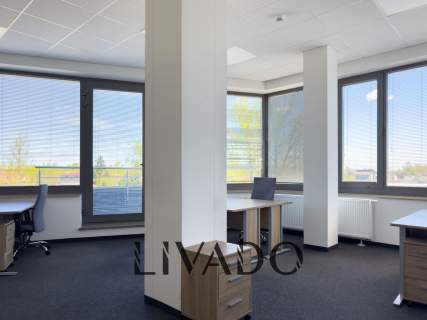 Lokal biurowo-usługowy 158m2 I ul. Rybitwy 11