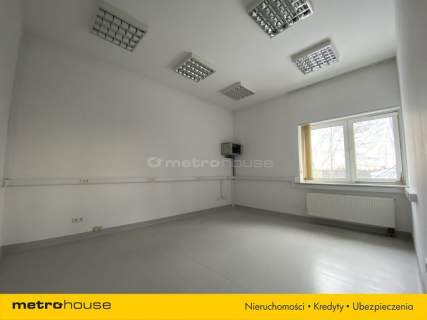 Hala 800 m2 z biurami, placem i mocą 100 kW