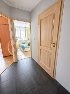 38 m , GÓRZYSKOWO, PARKING,WINDA,KLIMATYZACJA