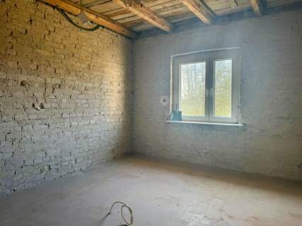 Dom z dużą działką przy rzece Połomia gm. Tworóg
