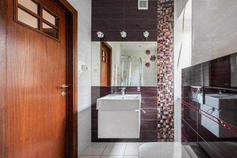 Współczesny dom 279m2 100m2 poddasze, garaż na 2-auta, ogród,...