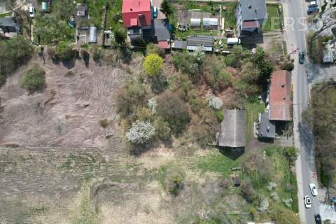Działka z miejskim planem zagospodarowania 2 885m2