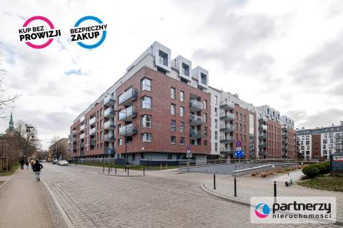 Apartament w Śródmieściu, 3 pokoje z m. postojowym