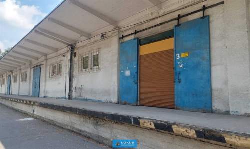 Magazyn 700 m2 ogrzewany z rampą przy A1
