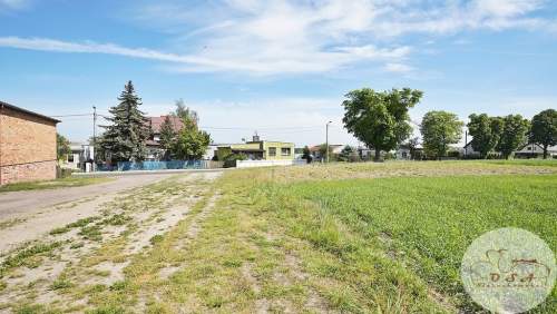 OSTATNIA DZIAŁKA 779 m2 Grzybno k. Mosiny