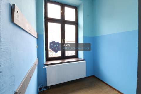 Inwestycyjny lokal z dwiema salami, Centrum