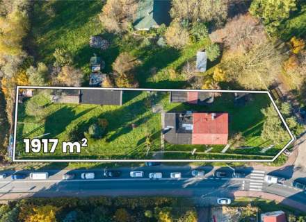 Dom na dużej działce 1917m2 / Błeszno