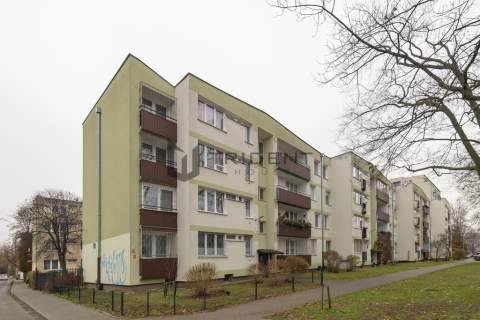 2 pokoje z oddzielną kuchnią - Praga Południe