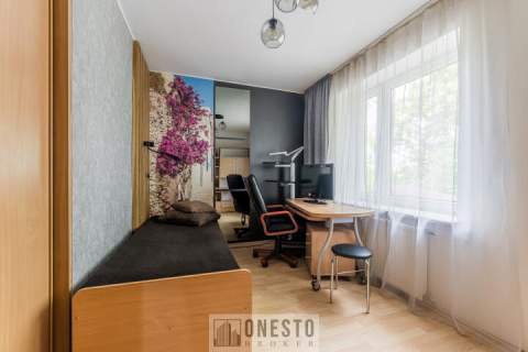 Dom 5 sypialni 2 łazienki sala kinowa, altana z kominkiem