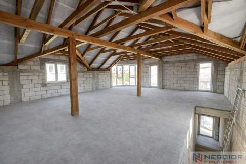 Budynek usługowy z potencjałem Mokobody 746m2