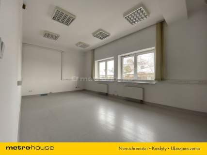 Hala 800 m2 z biurami, placem i mocą 100 kW