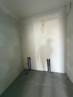 Apartament widokiem na rzekę i dużym tarasem