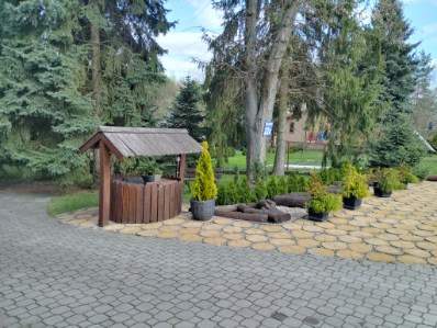 Sprzedam działkę siedliskową zabudowaną bud. mieszk.i gosp.