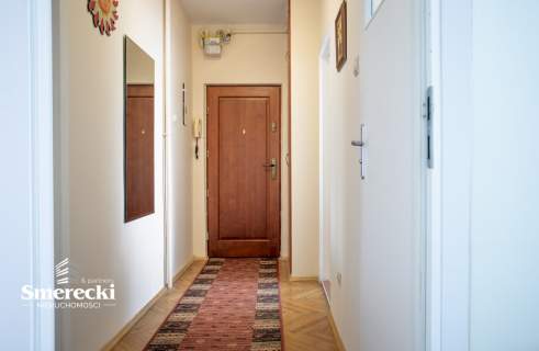 Widne mieszkanie z dużym balkonem