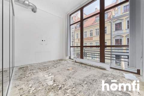 Na wynajem lokal 185 m2 z witrynami Rynek 1 piętro