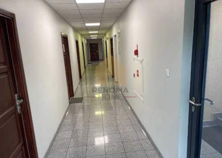 Nieruchomość komercyjna do wynajęcia, 268 m2, Legnica