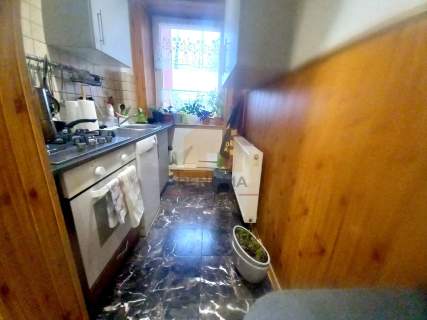 Dwupokojowe mieszkanie , IV piętro, kamienica 64m2