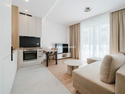 2 POK OK 35,4 M2 BLISKO CENTRUM Z DUŻYM BALKONEM