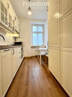 Przestronne 80 m w kamienicy