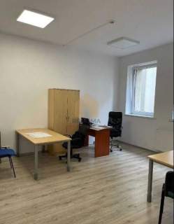 Nieruchomość komercyjna do wynajęcia, 268 m2, Legnica