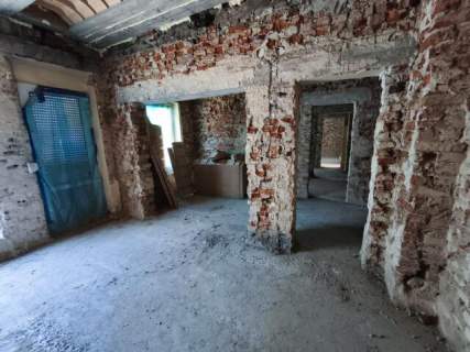 Ponad 300m2 po częściowym remoncie, do negocjacji