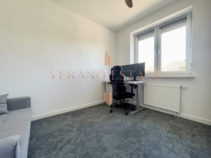 3 Pokoje Balkon Garaż Piwnica Dwustronne