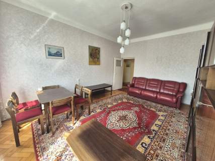3 pok w kamienicy za 385 000 zł