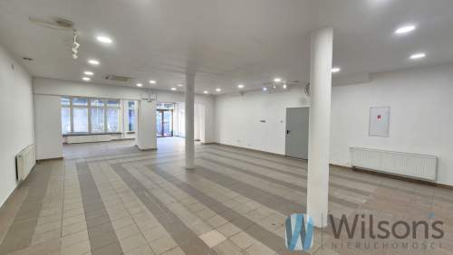 Przestronny lokal przy trasie - parking / witryny