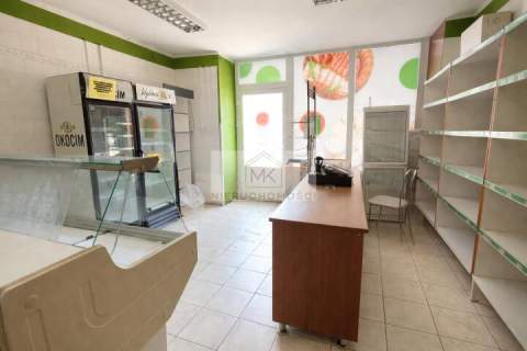 Lokal usługowo-handlowy 26m2, parter, witryna
