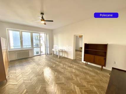 78 m2 na Powiślu   winda, balkon, klimat lat 30 