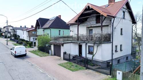 Przestronny dom z tarasami i garażem Lubawa.
