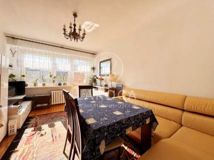Od południa, piwnica, balkon