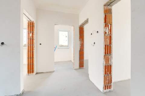 3 pokoje w stanie deweloperskim poddasze 50 m2
