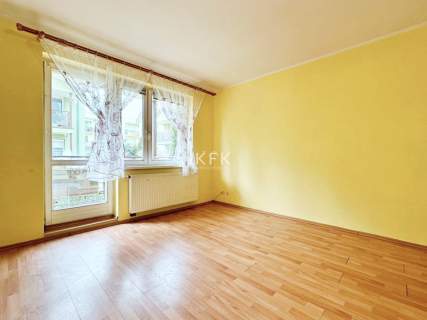 Wysoki Parter Balkon Teren Zamknięty BliskoCentrum