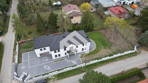 Nowoczesny dom do własnej aranżacji Konstancin