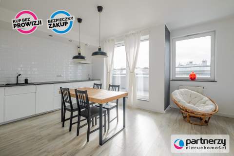 Apartament w Śródmieściu, 3 pokoje z m. postojowym