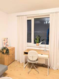 -31m2 BALKON-MEDIA MIEJSKIE-piwnica-BLOK 2001 ROK-
