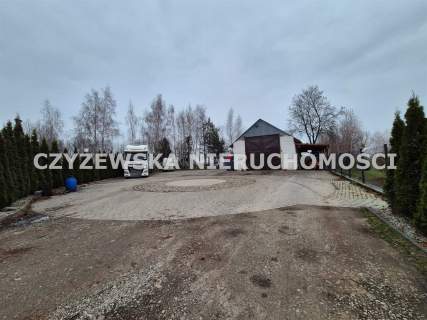 DOM JEDNORODZINNY WRAZ Z DUŻYM GARAŻEM W PAKIECIE 