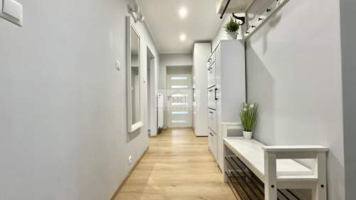 Mieszkanie 3 pokoje, parter, 66 m2, garaż - Lewin Brzeski