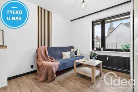 Idealne 1 piętro, 2 pokoje, balkon, piwnica