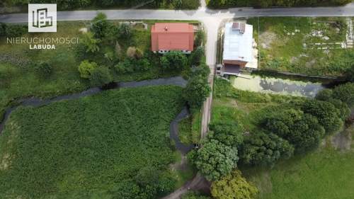 Dom z dużą działką bezpośrednio nad rzeką