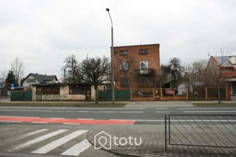 Działka inwestycyjna, ul. Słowackiego, media