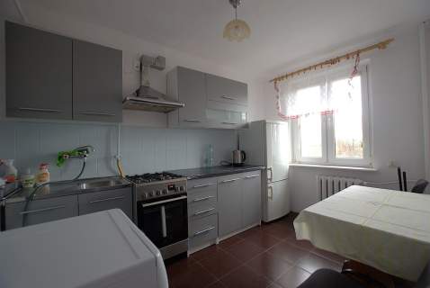 2 pokoje, widna kuchnia, balkon, winda