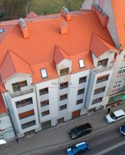 Budynek 17 mieszkań plus 2 lokale usługowe