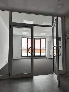Nieruchomość komercyjna do wynajęcia, 250 m2, Warszawa