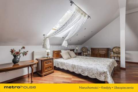Elegancki Dom Wolnostojący Komfort, Styl