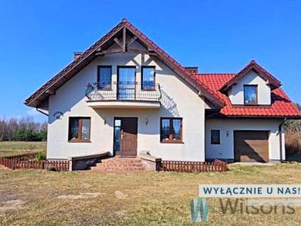Dom z fotowoltaiką i dużą działka dla grzybiarzy