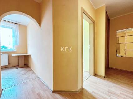 Wysoki Parter Balkon Teren Zamknięty BliskoCentrum
