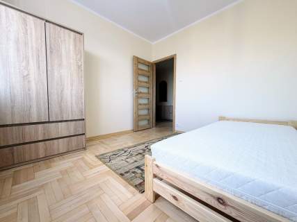 BEZ PROWIZJI 2 pokoje osobna kuchnia, po remoncie